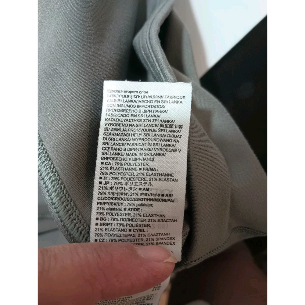 GapFit Maternity Leggings Size Medium Gray Blackout Technology Side Pockets - Picture 8 of 8